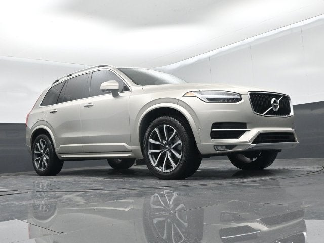 2018 Volvo XC90 T6 Momentum