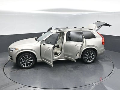 2018 Volvo XC90 T6 Momentum