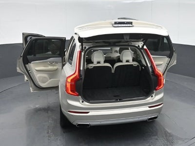 2018 Volvo XC90 T6 Momentum