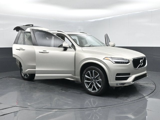 2018 Volvo XC90 T6 Momentum