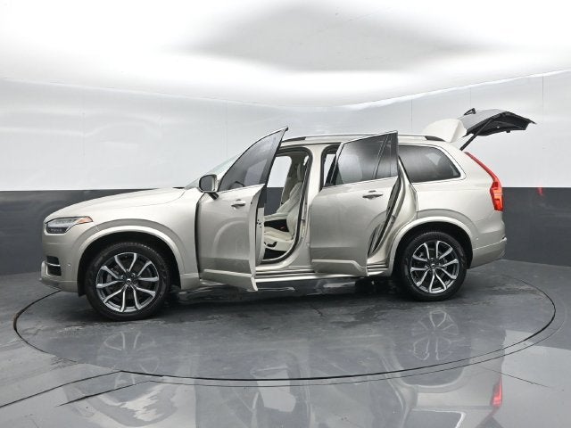 2018 Volvo XC90 T6 Momentum
