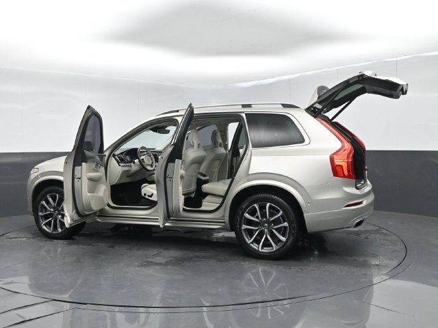 2018 Volvo XC90 T6 Momentum