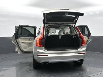 2018 Volvo XC90 T6 Momentum
