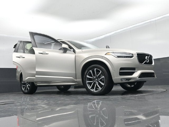 2018 Volvo XC90 T6 Momentum