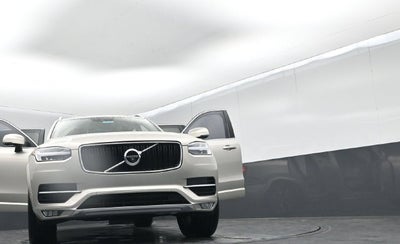 2018 Volvo XC90 T6 Momentum