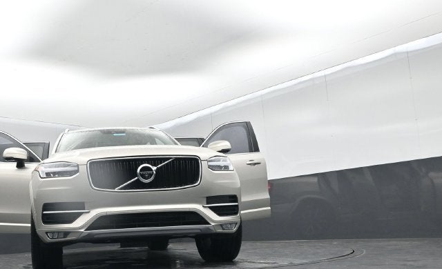 2018 Volvo XC90 T6 Momentum