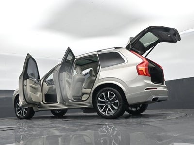 2018 Volvo XC90 T6 Momentum