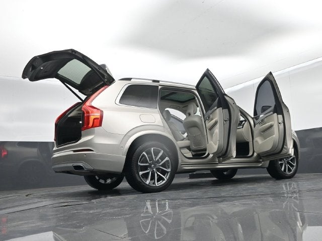 2018 Volvo XC90 T6 Momentum