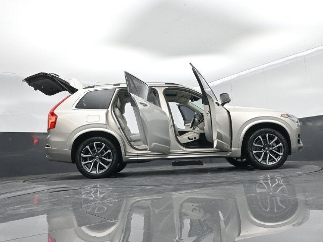 2018 Volvo XC90 T6 Momentum