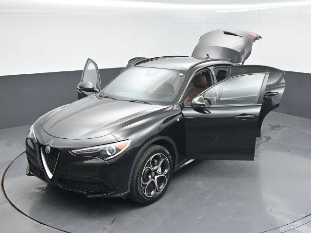 2023 Alfa Romeo Stelvio Ti AWD