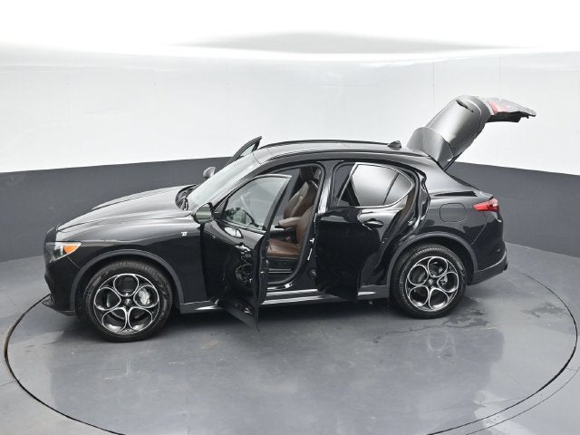 2023 Alfa Romeo Stelvio Ti AWD