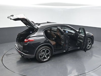 2023 Alfa Romeo Stelvio Ti AWD