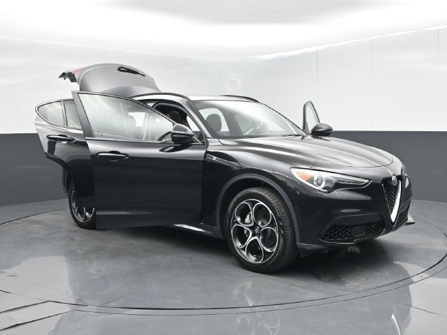 2023 Alfa Romeo Stelvio Ti AWD