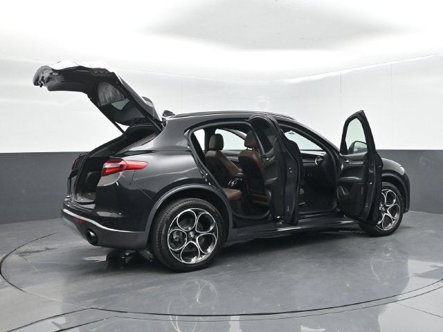 2023 Alfa Romeo Stelvio Ti AWD