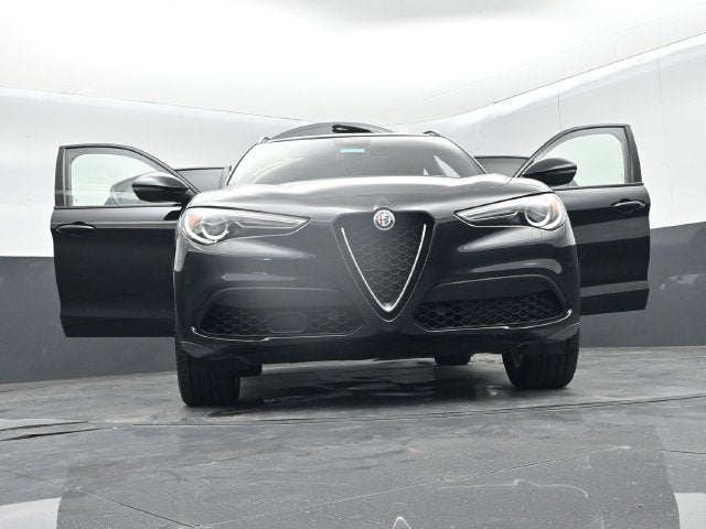 2023 Alfa Romeo Stelvio Ti AWD