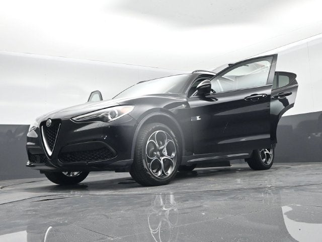 2023 Alfa Romeo Stelvio Ti AWD