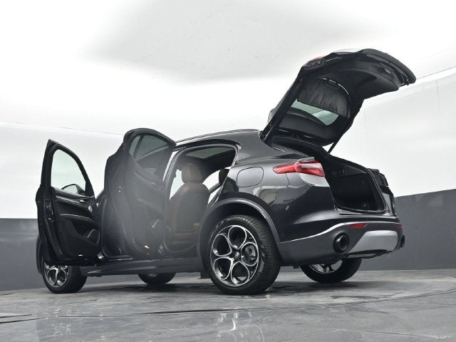 2023 Alfa Romeo Stelvio Ti AWD