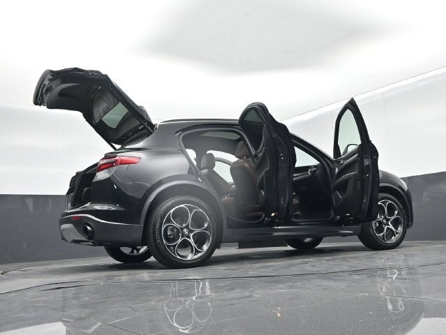 2023 Alfa Romeo Stelvio Ti AWD