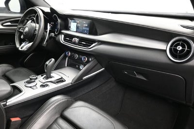 2023 Alfa Romeo Stelvio Veloce AWD
