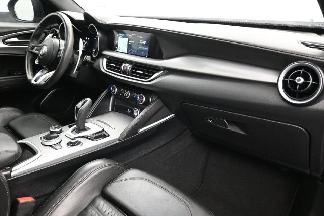 2023 Alfa Romeo Stelvio Veloce AWD