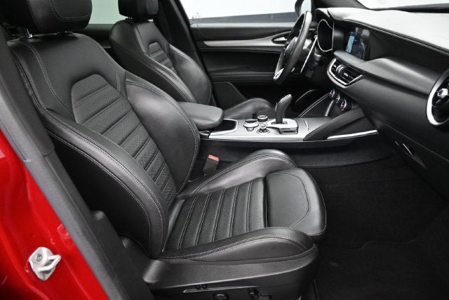 2023 Alfa Romeo Stelvio Veloce AWD